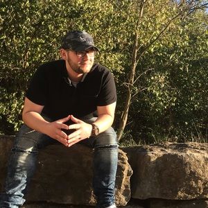 Meet your Posher, Jason